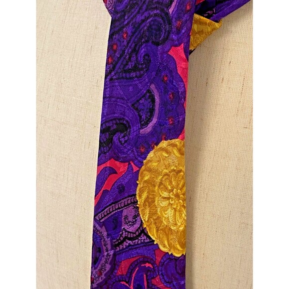Signorcelli d'Italia Neck Tie Silk Purple Pink Gold  Abstract Vintage Medallion - Picture 2 of 5